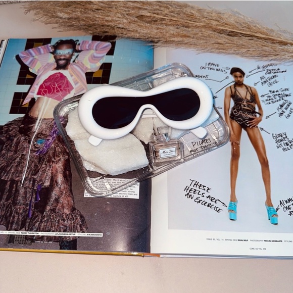 SUNGLASSES White Bubble Frames - Picture 1 of 3